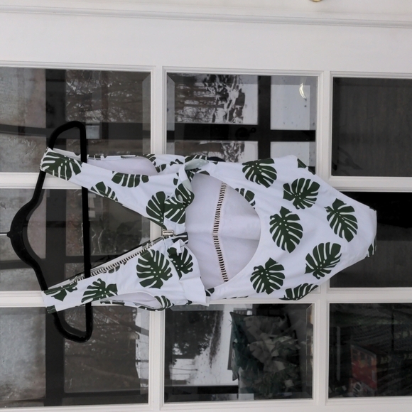 Green Floral One Piece Swimsuit Small - Picture 3 of 4